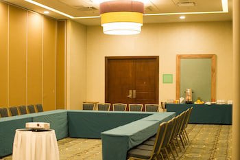Holiday Inn Hotel & Suites Hermosillo Aeropuerto, An Ihg Hotel