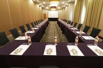 Holiday Inn Hotel & Suites Hermosillo Aeropuerto, An Ihg Hotel