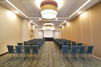 Holiday Inn Hotel & Suites Hermosillo Aeropuerto, An Ihg Hotel