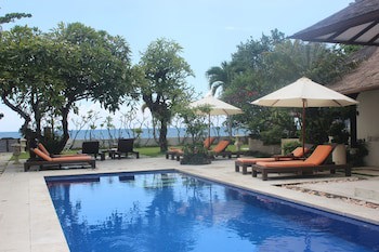 Frangipani Beach Hotel