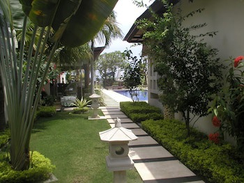 Frangipani Beach Hotel