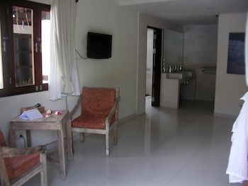 Frangipani Beach Hotel
