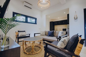 Batu Karang Lembongan Resort & Spa