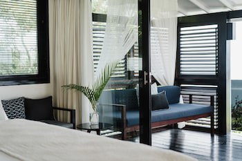 Batu Karang Lembongan Resort & Spa