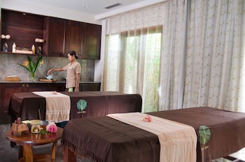 Batu Karang Lembongan Resort & Spa