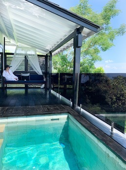 Batu Karang Lembongan Resort & Spa