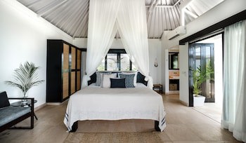 Batu Karang Lembongan Resort & Spa