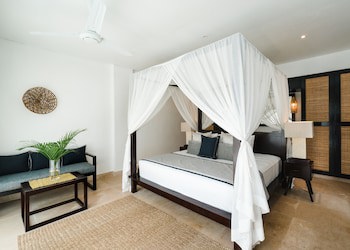 Batu Karang Lembongan Resort & Spa