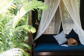 Batu Karang Lembongan Resort & Spa