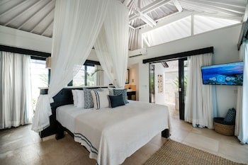 Batu Karang Lembongan Resort & Spa