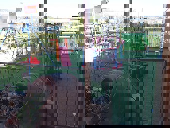 Petsas Apartments & Tavern