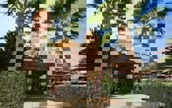 Petsas Apartments & Tavern