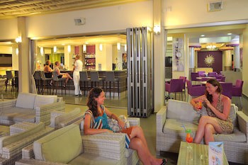 Euronapa Hotel galeri fotoğrafı