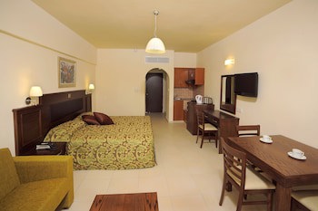 Euronapa Hotel galeri fotoğrafı