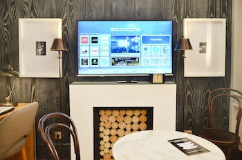 Browns Central Hotel