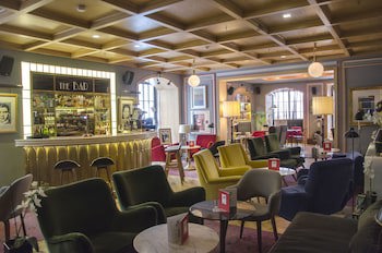 Browns Central Hotel