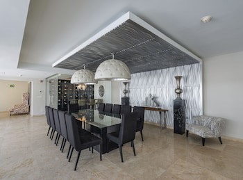 Royalton Chic Punta Cana, An Autograph Collection All-Inclusive Resort & Casino – Adults Only