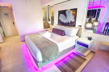 Royalton Chic Punta Cana, An Autograph Collection All-Inclusive Resort & Casino – Adults Only