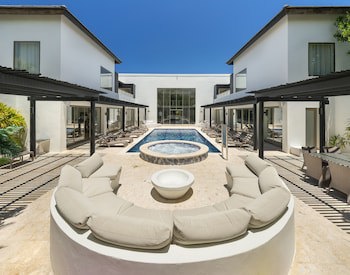 Royalton Chic Punta Cana, An Autograph Collection All-Inclusive Resort & Casino – Adults Only
