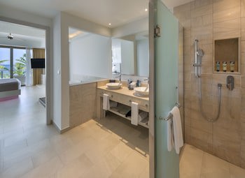 Royalton Chic Punta Cana, An Autograph Collection All-Inclusive Resort & Casino – Adults Only
