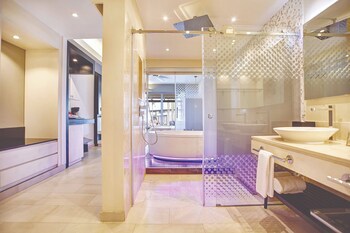 Royalton Chic Punta Cana, An Autograph Collection All-Inclusive Resort & Casino – Adults Only
