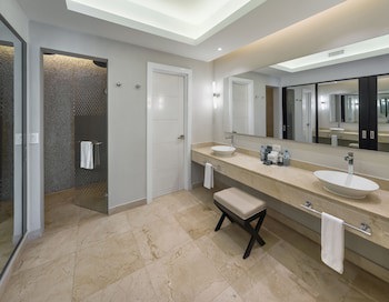 Royalton Chic Punta Cana, An Autograph Collection All-Inclusive Resort & Casino – Adults Only