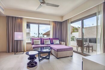 Royalton Chic Punta Cana, An Autograph Collection All-Inclusive Resort & Casino – Adults Only