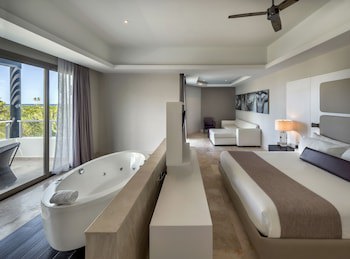 Royalton Chic Punta Cana, An Autograph Collection All-Inclusive Resort & Casino – Adults Only