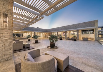Royalton Chic Punta Cana, An Autograph Collection All-Inclusive Resort & Casino – Adults Only