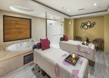 Royalton Chic Punta Cana, An Autograph Collection All-Inclusive Resort & Casino – Adults Only