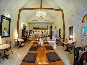Tharaburi Resort Sukhothai