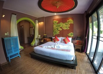 Tharaburi Resort Sukhothai