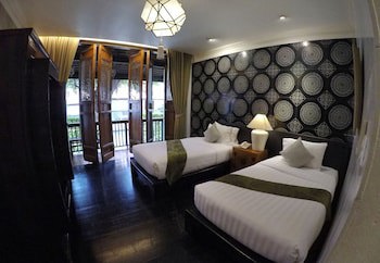 Tharaburi Resort Sukhothai