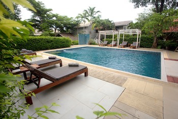 Tharaburi Resort Sukhothai