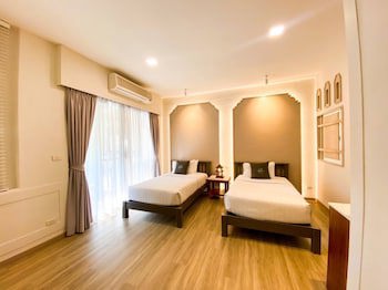 Tharaburi Resort Sukhothai