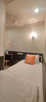 Apple Hostel