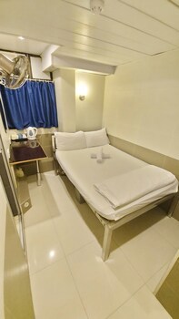 Apple Hostel