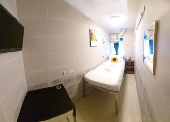 Apple Hostel