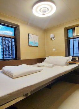 Apple Hostel