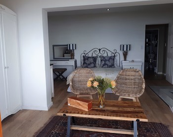 Kleinzee Oceanfront Guesthouse