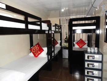 Day And Night Hotel - Hostel