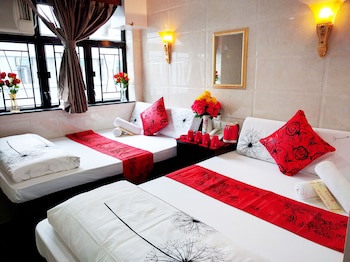 Day And Night Hotel - Hostel