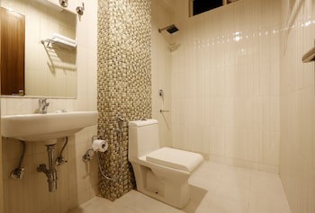 Airport Hotel Chanakya
