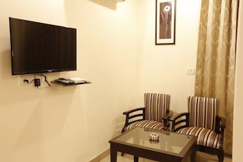 Airport Hotel Chanakya
