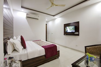 Airport Hotel Chanakya