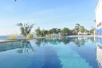 Hotel On The Rock
