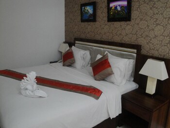 Hotel On The Rock