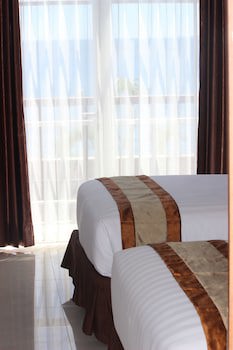 Hotel On The Rock