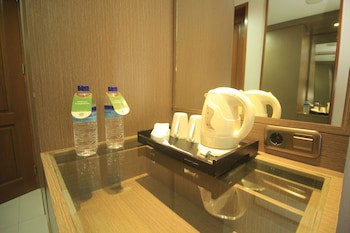 Hotel On The Rock