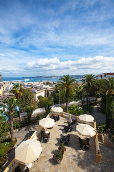 Grand Hotel Villa De France